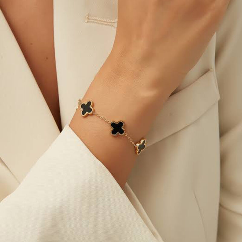 CLOVER BLACK BRACELET - Image 2