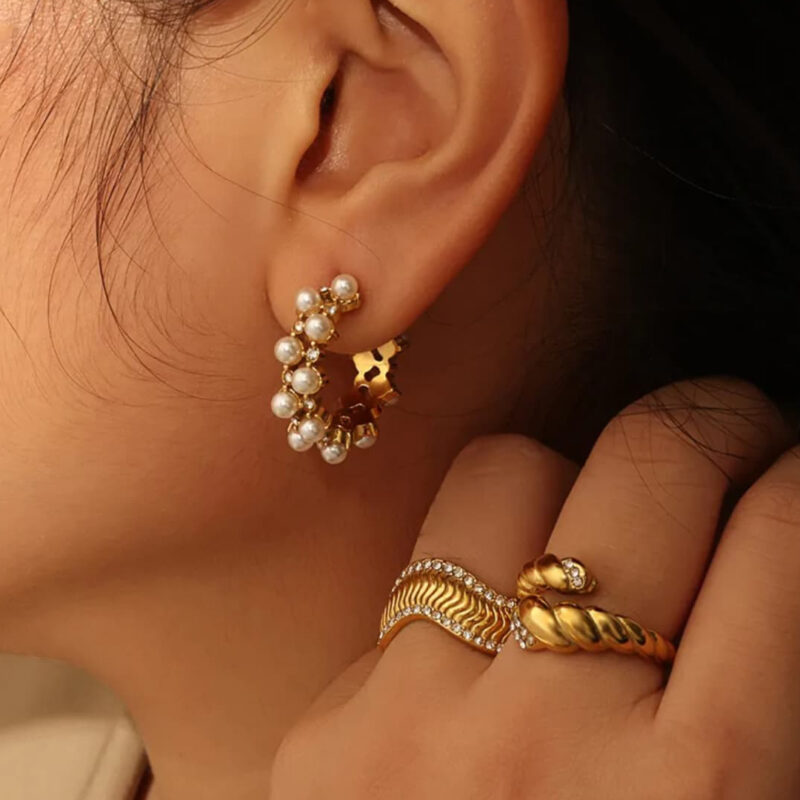 WHITE PEARL HOOP - Image 3