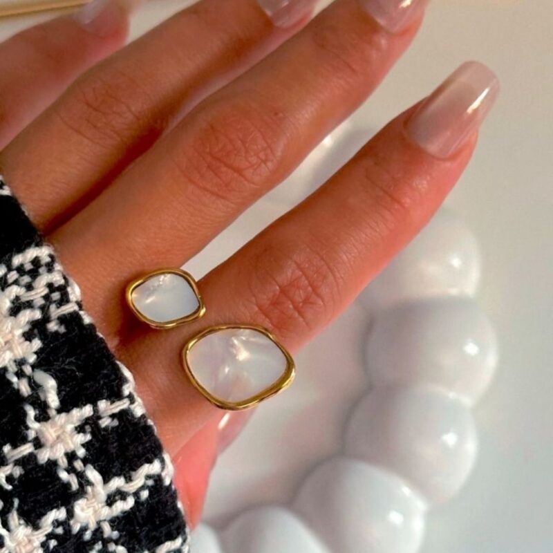 VINTAGE RING
