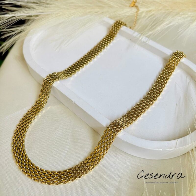 CHAIN NECKLACE