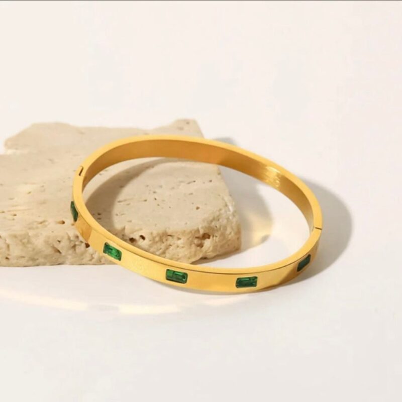 GREEN STONE BANGLE