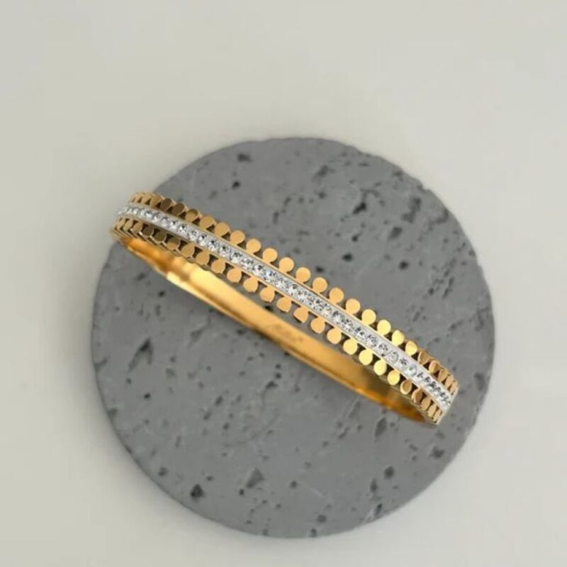 TRENDY LUXURY BANGLE - Image 2